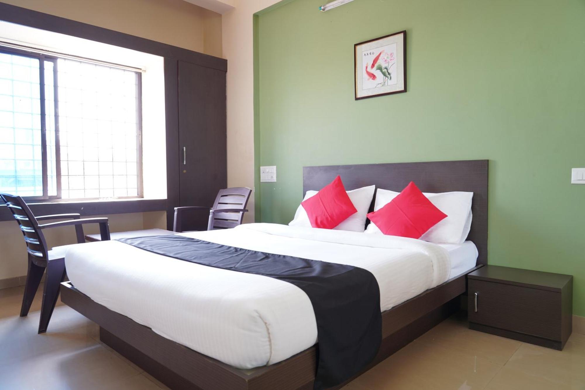 Oyo Chinthu Comforts Tumkur Exteriér fotografie